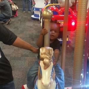 Meet your Posher, Aaron